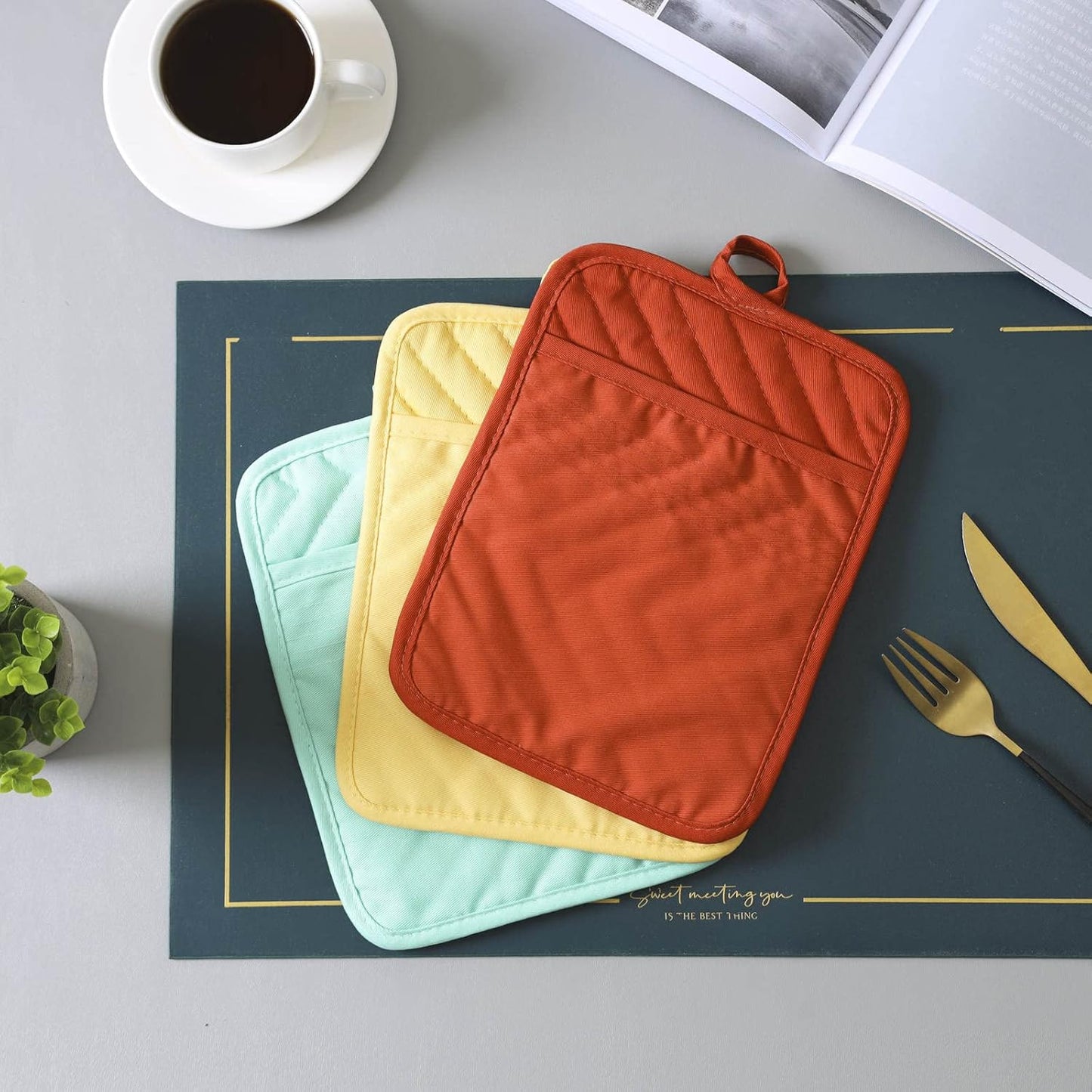 Anyi Pot Holders and Oven Mitts 7" X 9" Heat Resistant Cotton Pocket Pot Holder Set Feature of Non Slip Kitchen Hot Pad Oven Mitts, 3-Pack (Orange)