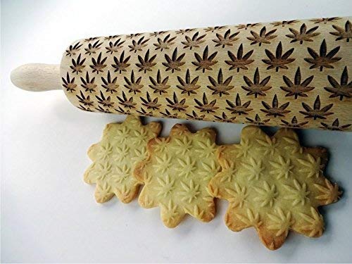 CANNABIS ROLLING PIN PATTERN with CANNABIS LEAVES for EMBOSSED COOKIES