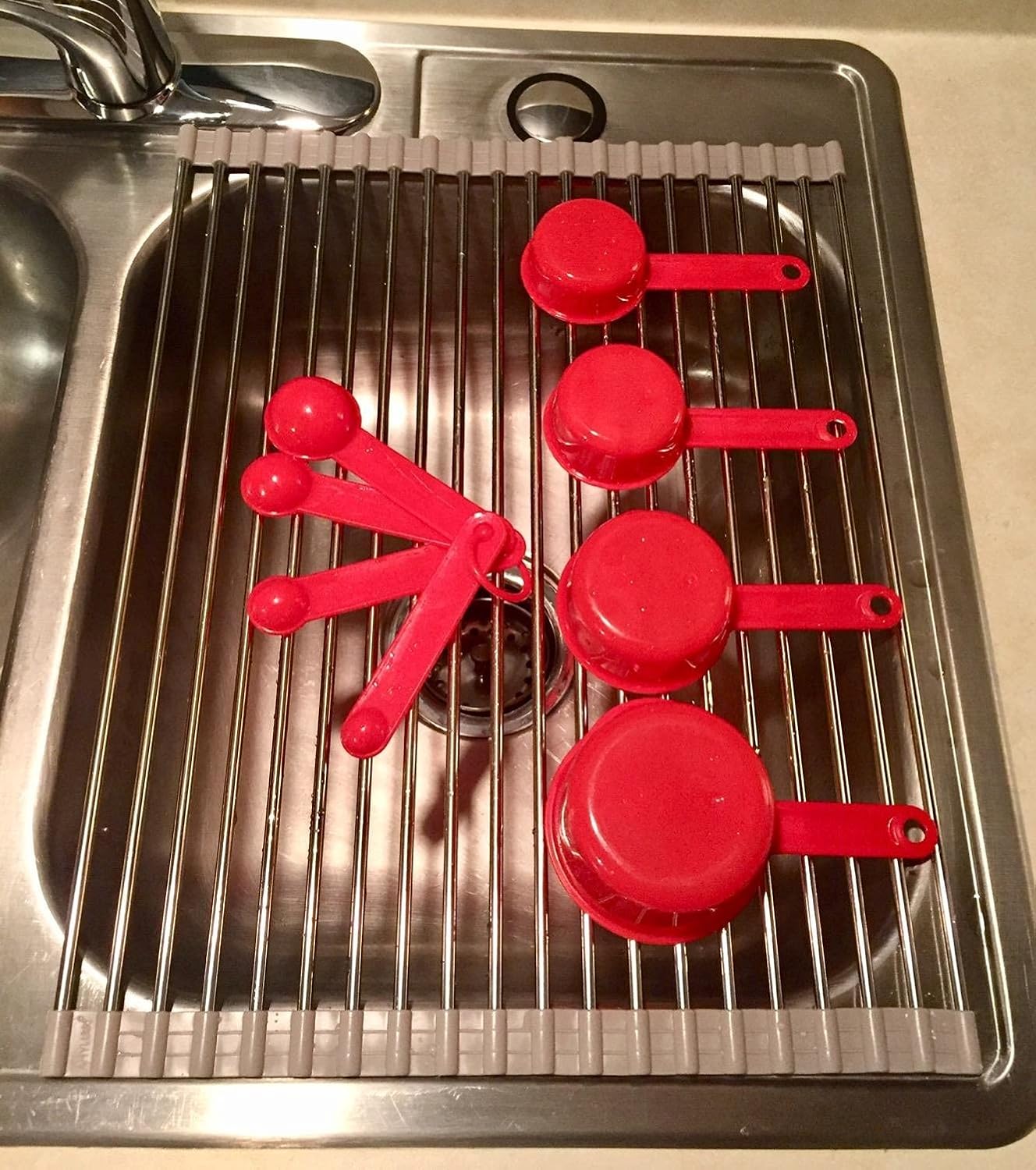 Ahyuan Roll up Dish Drying Rack Over The Sink Kitchen Roll up Sink Drying Rack Stainless Still Portable Drainer Foldable Dish Rack (Warm Gray, 17.8''X13.5'')