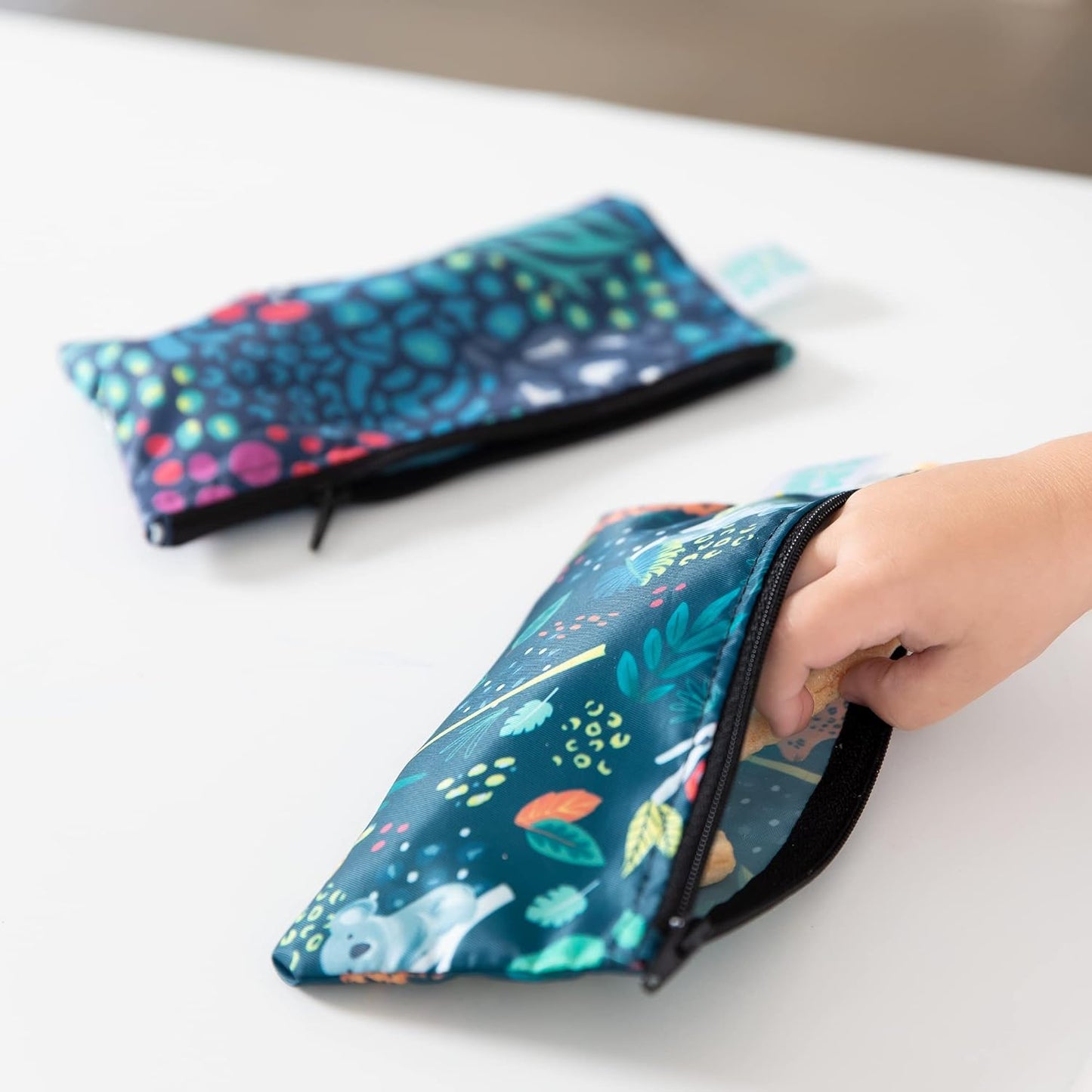 Bumkins - Cloth Snack & Sandwich Bags - For Storage, Travel, Food Prep, Lunch - Reusable, Water Resistant, Washable, Dishwasher Safe - Snack Bags for Kids - Zipper Closure - Jungle - 4 Pack