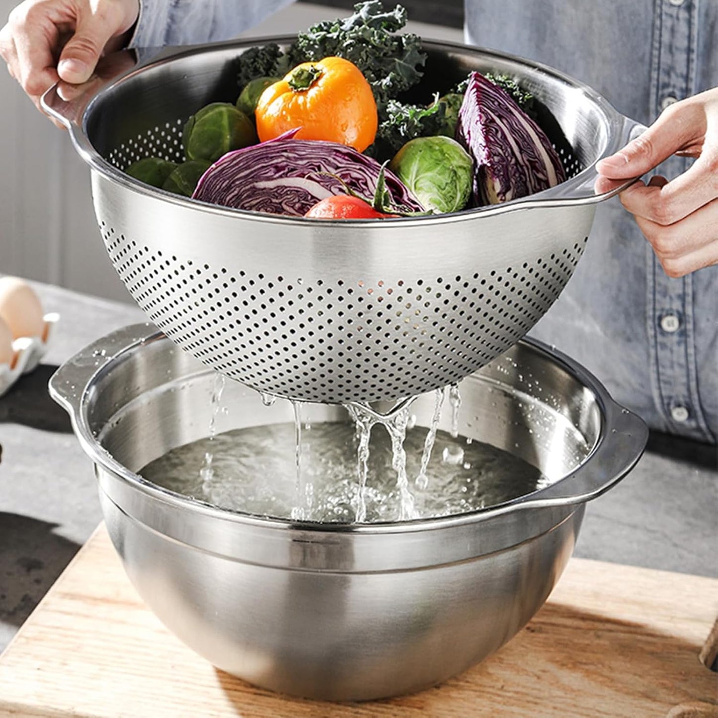 18/8 Stainless Steel Microwell Colander, 3.5QT Large Capacity with Handle Kitchen Food Strainer Basket for Washing Vegetables, Fruits, Rice, and Pasta (primary colour, 3.5QTColander+3.5QT Mixing bowl)