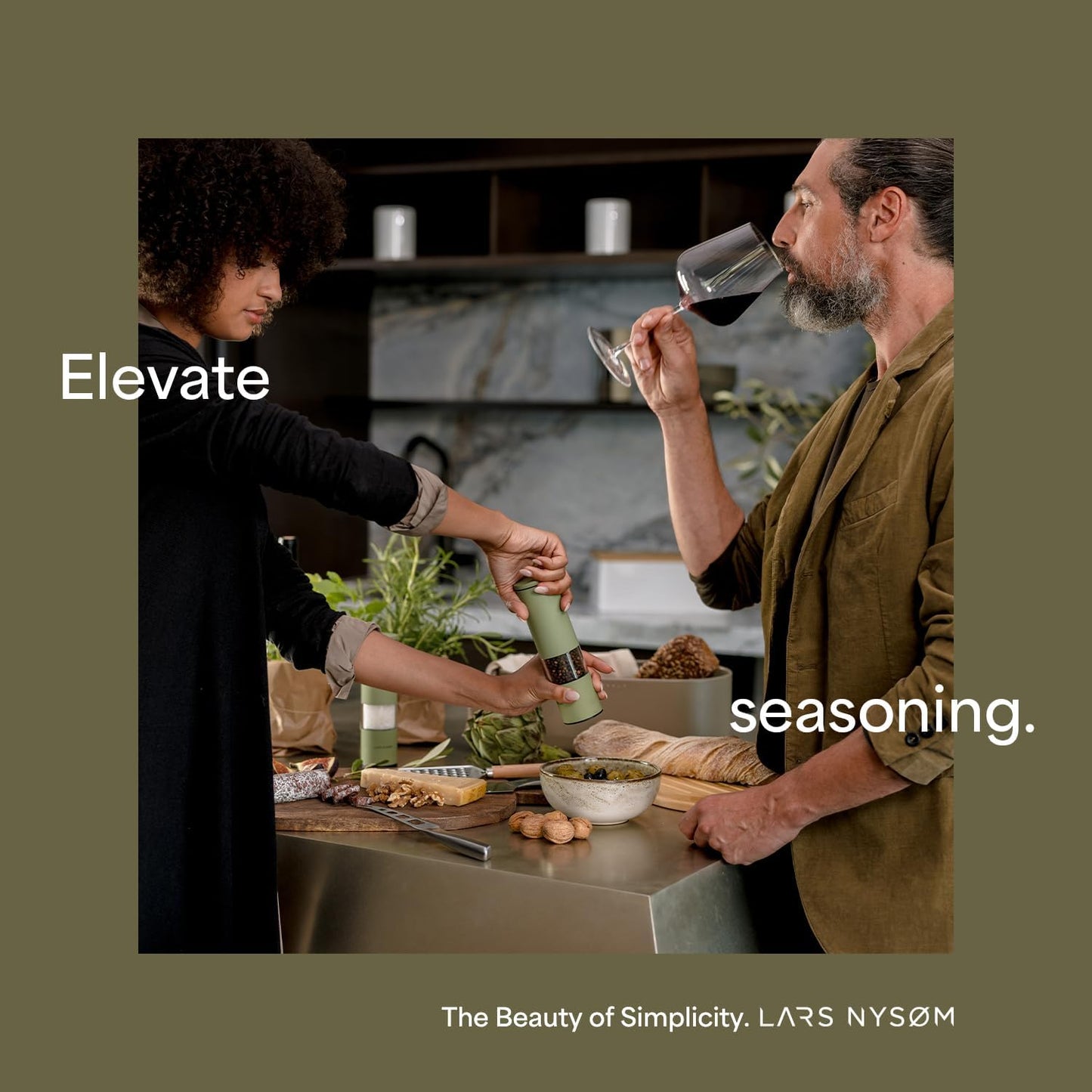 LARS NYSØM Salt and Pepper Grinder Set Manual, Stainless Steel Salt and Pepper Mills with Adjustable Ceramic Grinder I Design Spice Shakers (Pine Green)