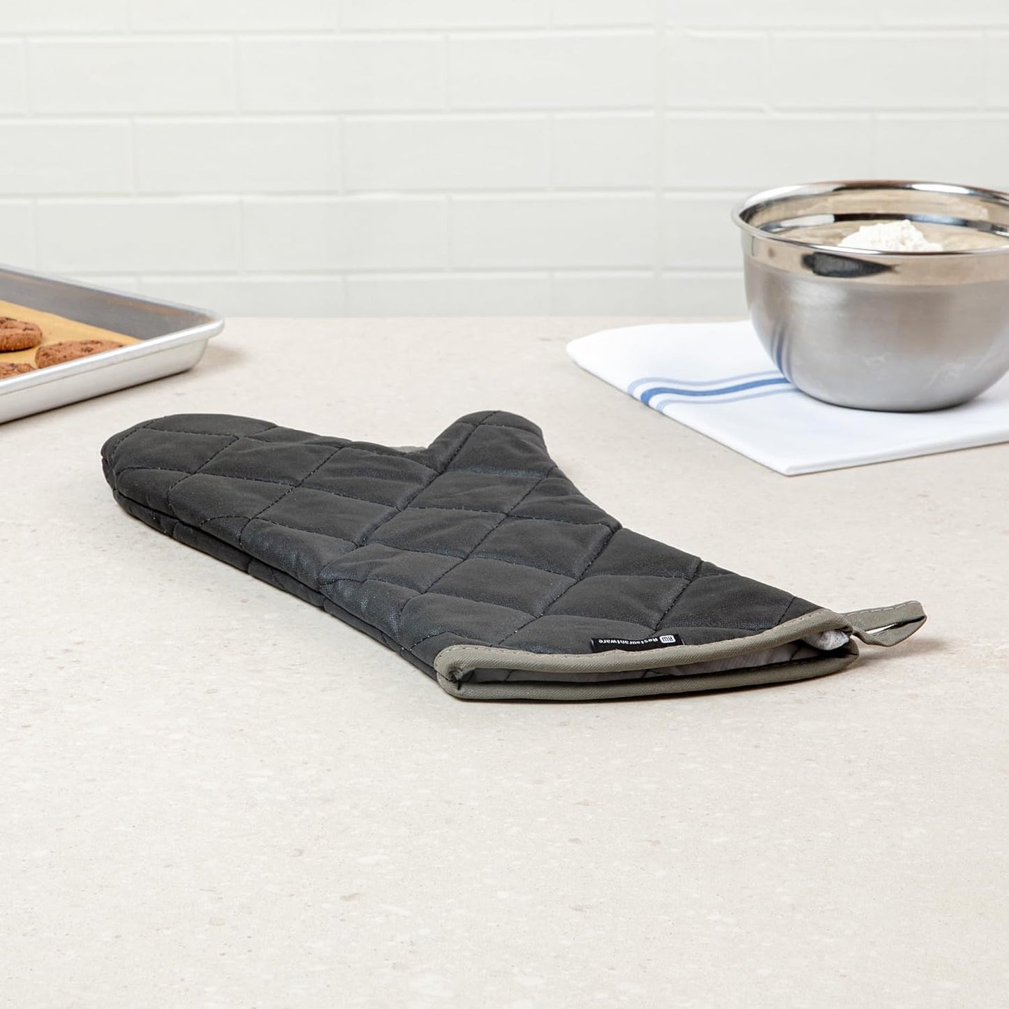 Restaurantware 17 x 8 Inch Heavy-Duty Oven Mitt 1 Flame Retardant Heat-Resistant Mitt - With Thumb Guard Hanging Loop Black Cotton Quilted Oven Mitts Heat-Resistant For Cooking And Baking