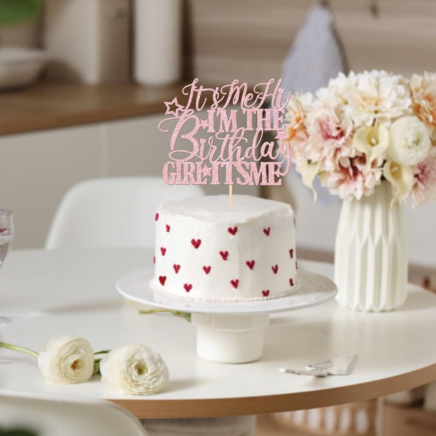 1 PCS It's Me Hi I'm the Birthday Girl It's Me Cake Topper Glitter Funny Girls Birthday Cake Pick for Hot Pop Music Singer Birthday Party Cake Decorations Supplies Light Pink