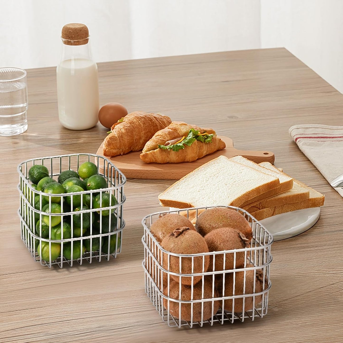 304 Stainless Steel Wire Mesh Fruit Basket Colander, 1.5L Countertop Storage Organizer for Fruits, Vegetables, Snacks.5.12 x 5.12 x 3.94 in (13cm,Rounded Square)