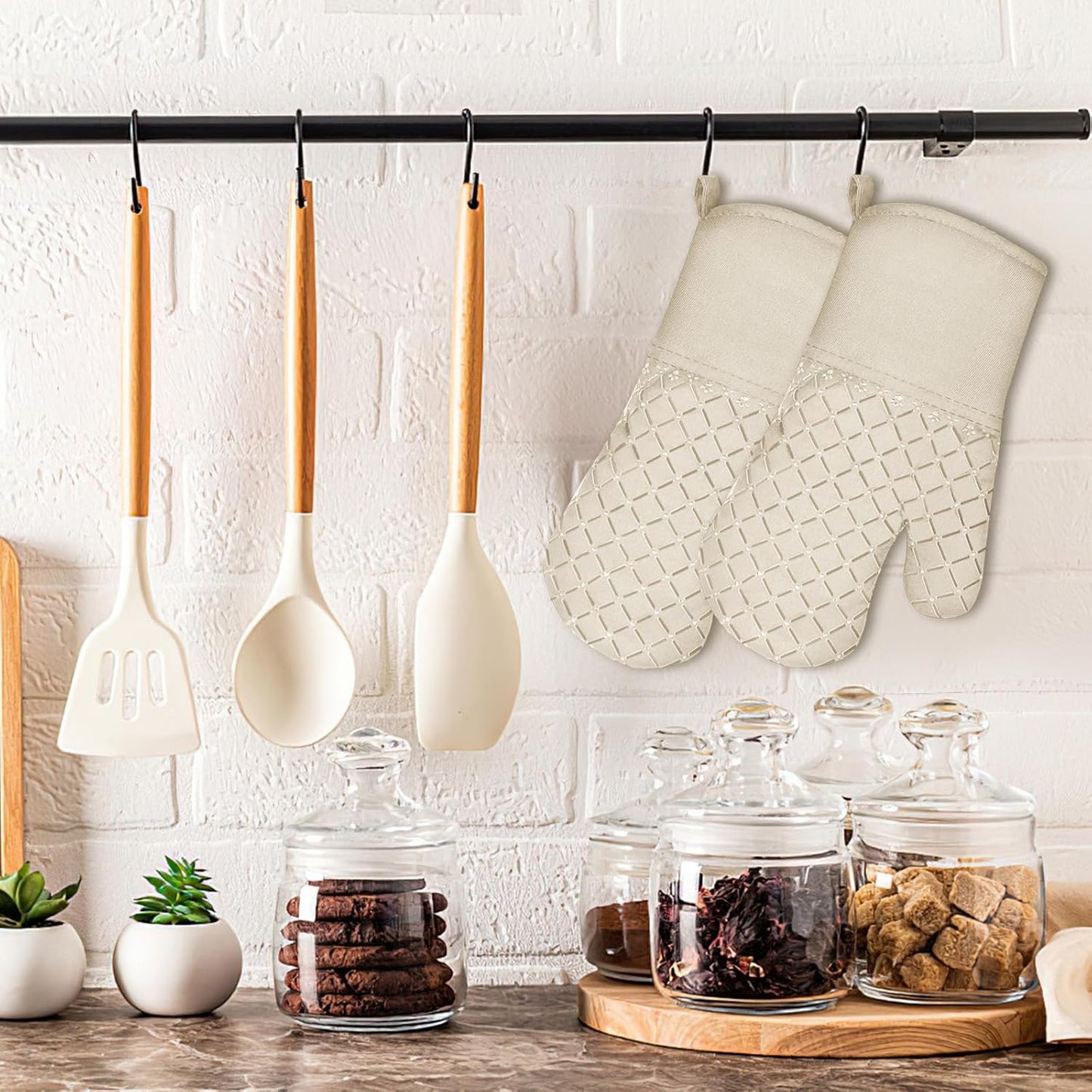 2 Pcs Oven Mitts for Kitchen Heat Resistant Oven Gloves, Soft Cotton Lining, Anti-Slip Silicone Stripe Oven Mitts Heat Resistant Oven Mits, Kitchen Mitt Pair Protect Hands, Cooking Baking Gloves Khaki