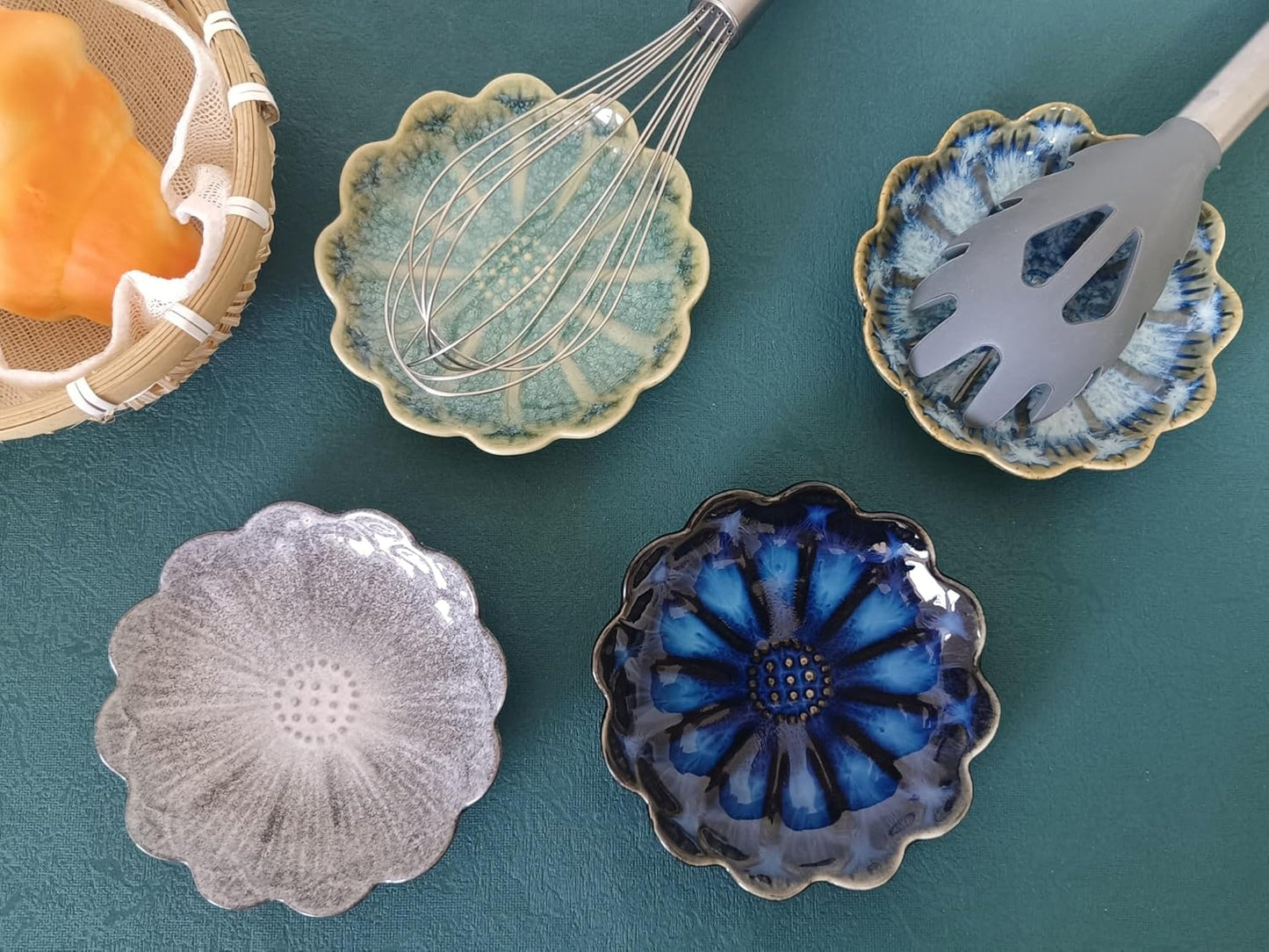 Ceramic Spoon Rest for Stove Top, Flower Cute Spoon Rest for Kitchen Counter, Cooking Spoon Holder for Kitchen Counter, Utensil Rest Spatula Rest Ladle Holder Tong Rest, 1 PC (Retro Volcanic Ash Gray)