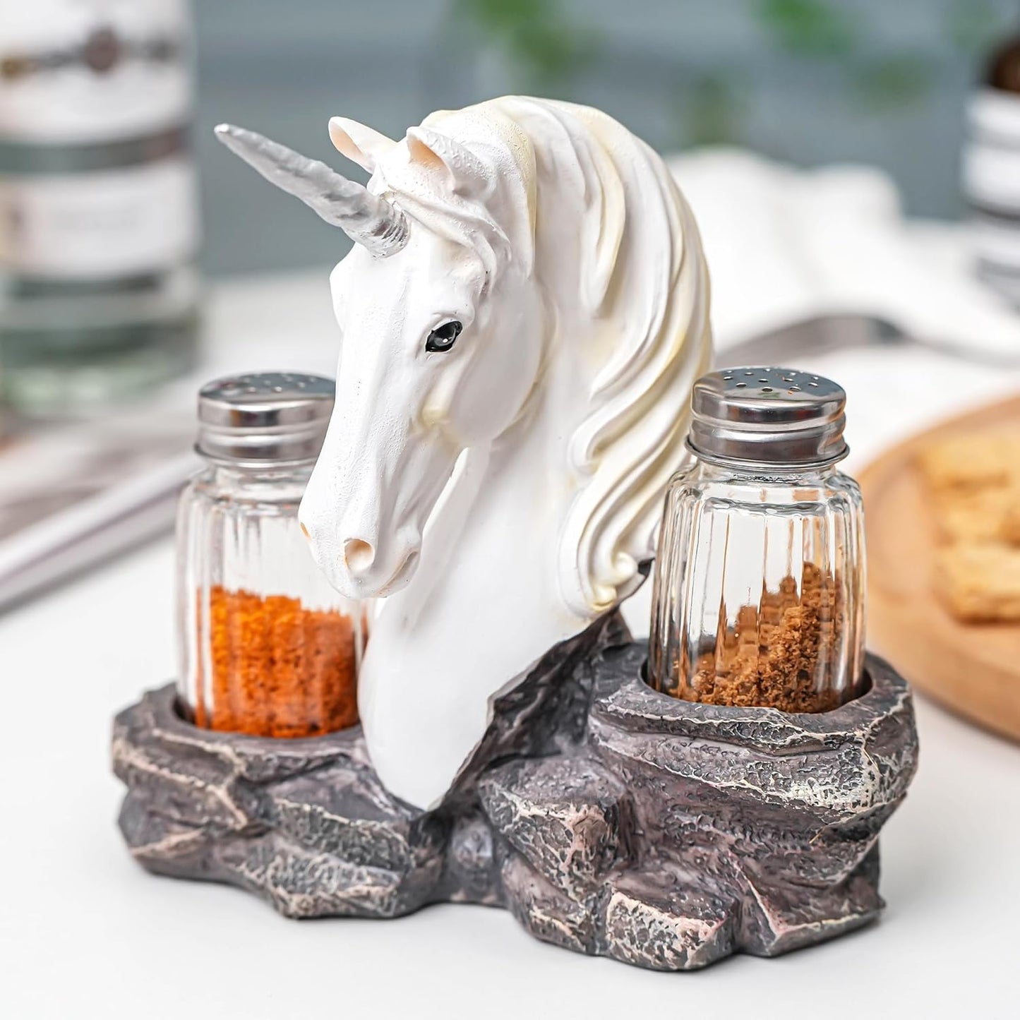 Rustic Salt And Pepper Shakers Set - Salt And Pepper Dispenser with Resin Unicorn Figurine And Statues Holder - Glass Spice Jars for Farmhouse Kitchen DéCor