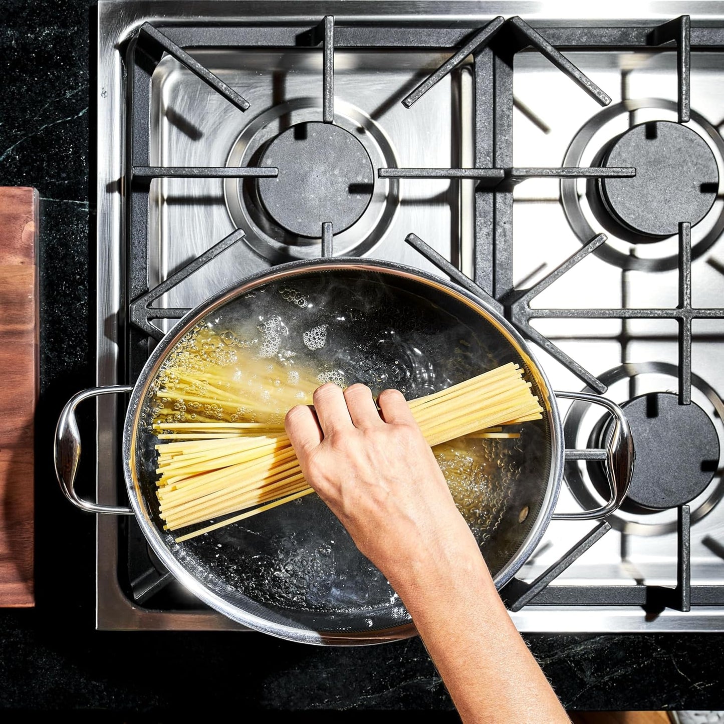 HexClad Hybrid Nonstick 6.5-Quart Oval Dutch Oven with Stainless Steel Lid, Stay-Cool Handles, Dishwasher-Friendly, Oven-Safe Up to 900°F, Induction Ready, Compatible with All Cooktops