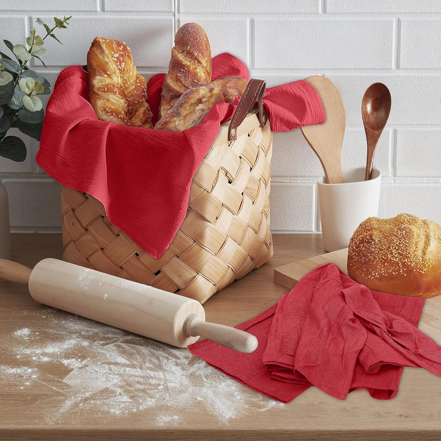 RUVANTI Flour Sack Towels 50 Pack 28x28 Inch, 100% Cotton Tea Towel, Reusable, Machine Washable, Absorbent BarTowels - Dish Cloth Perfect for Drying Dishes & Cleaning - Red